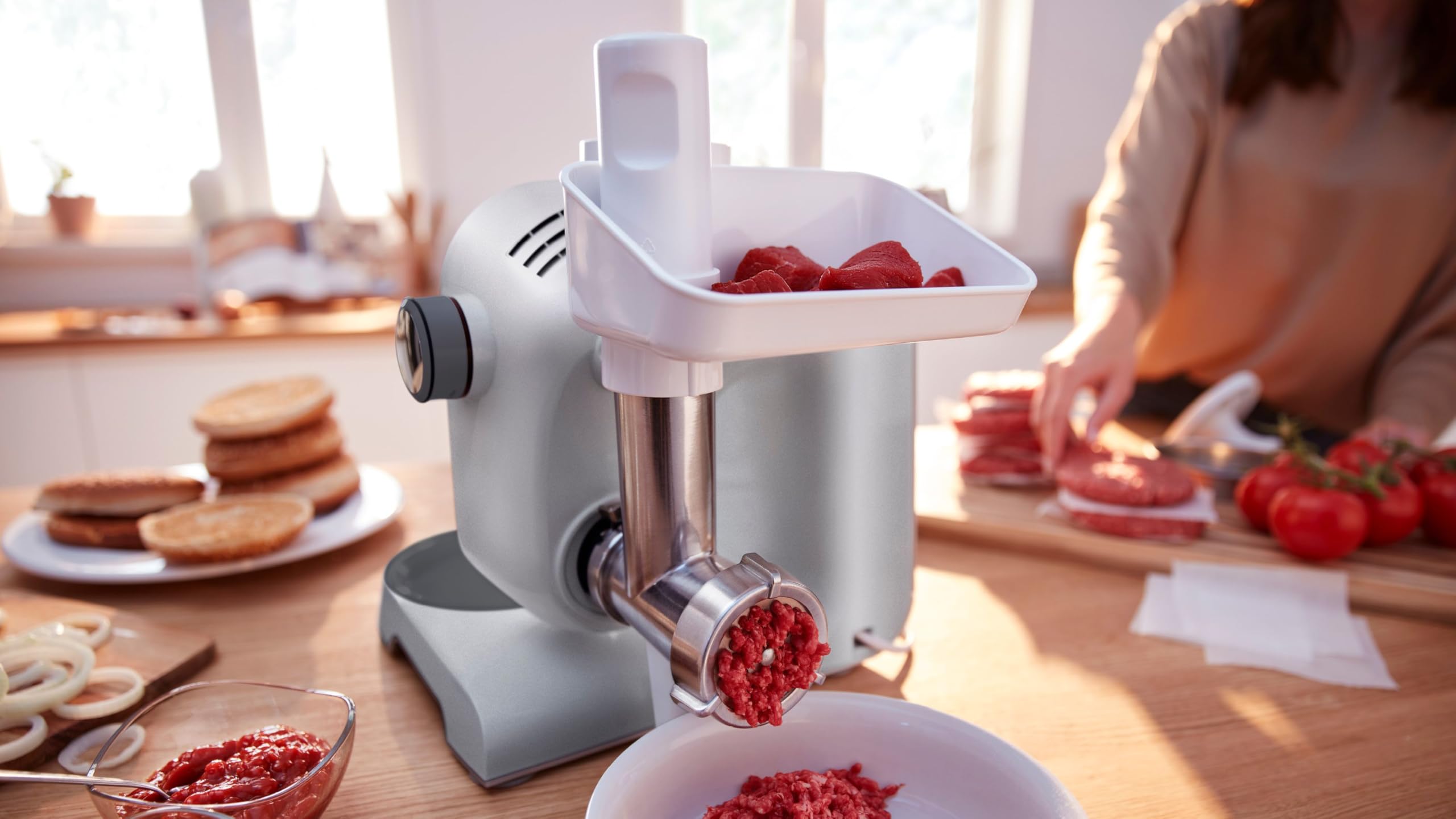 Bosch Küchenmaschine MUM5 Styline MUM56340, Schüssel 3,9 L, Mixer 1,25 L, Fleischwolf, Zitruspresse, Planetenrührwerk, Knethaken, Rührbesen, Durchlaufschnitzler, 3 Scheiben, 900 W, Anthrazit/Silber