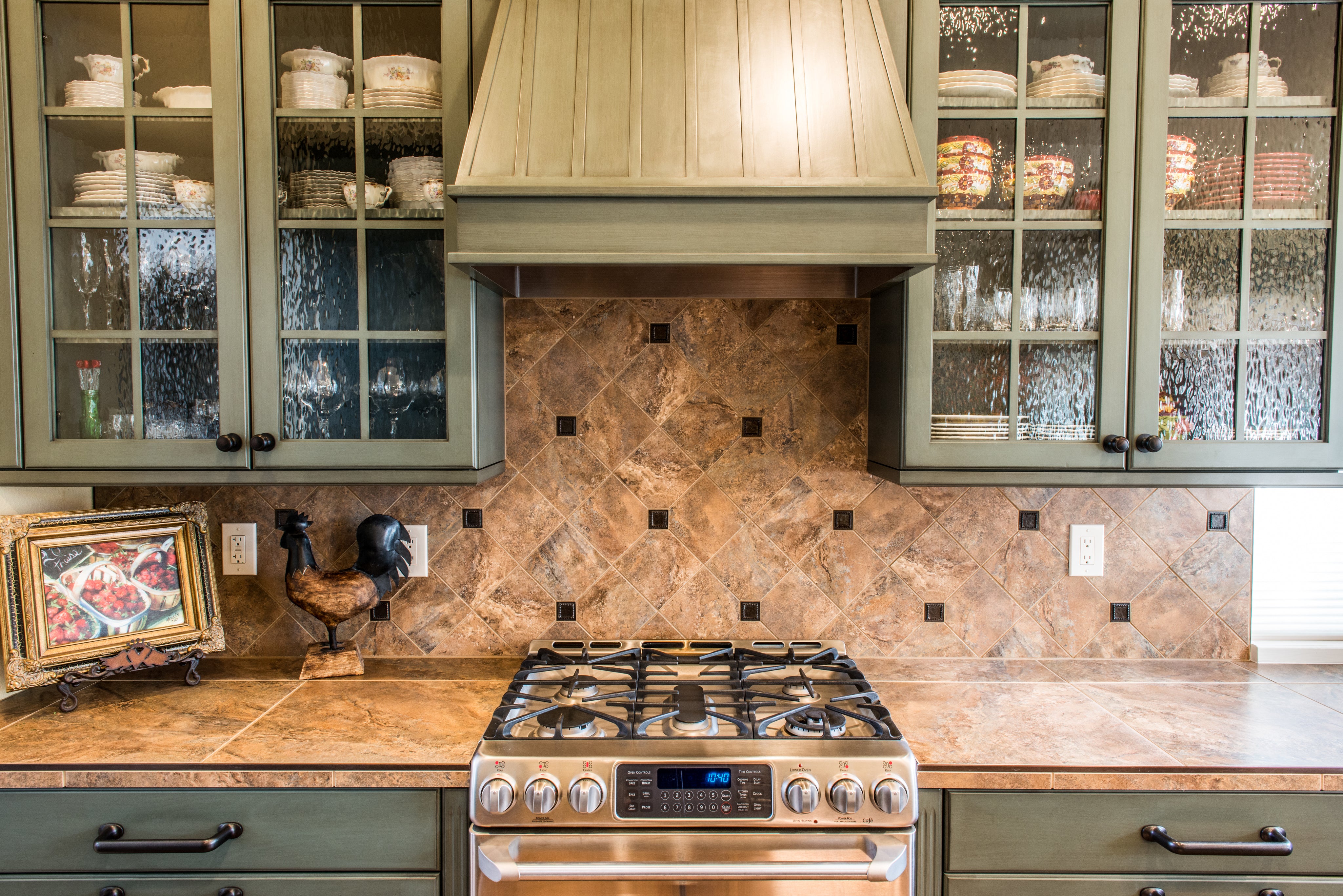 kitchen-counter-and-cabinets.jpg